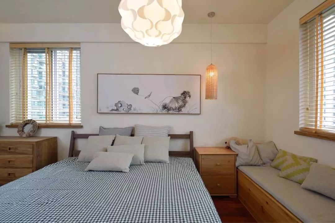 床头不能靠窗户的说法你信吗,床头不能朝西朝南又是窗户怎么办