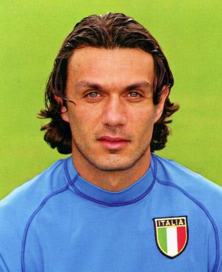 足坛历史十大左后卫,足坛历史前十前锋