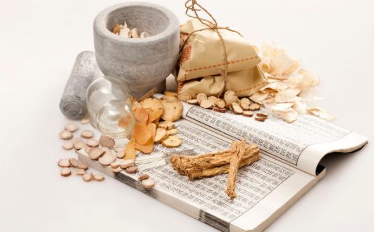 痔疮疼吃点白萝卜管用吗,痔疮导致排便困难会阴胀痛