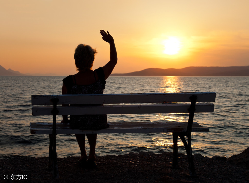 心理学：为什么分手后会觉得心里“空荡荡”的？