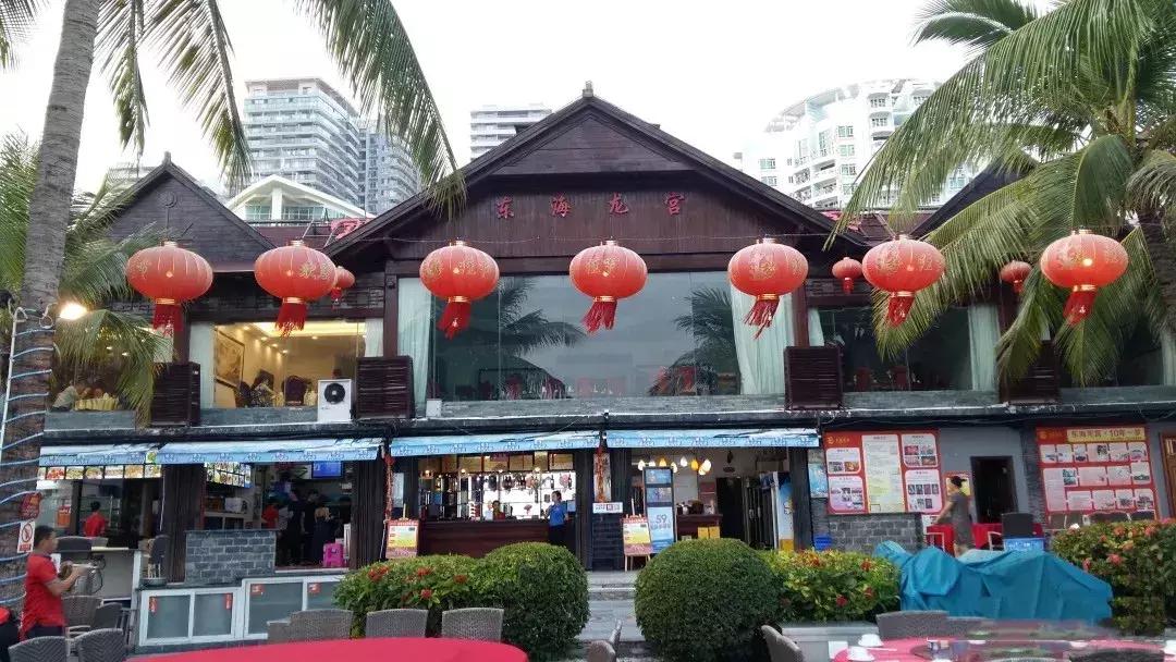 三亚火车头万人海鲜广场哪家好吃,在三亚3000元一桌的海鲜大餐