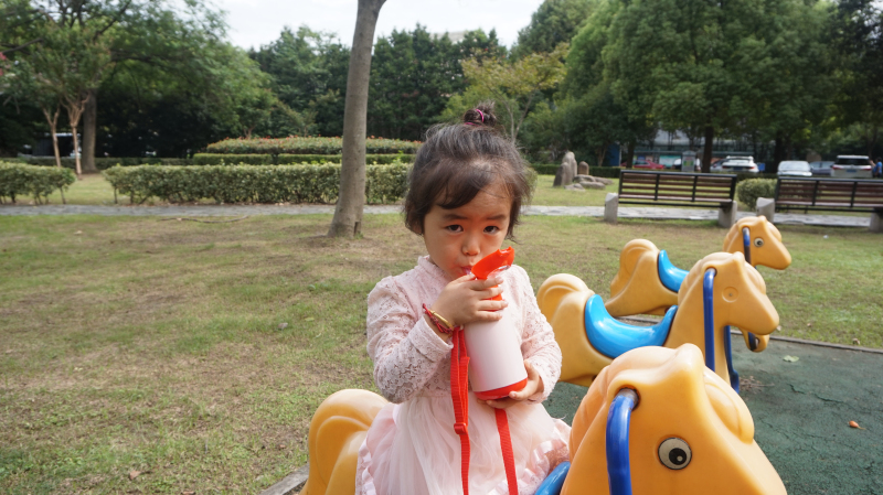 开学季儿童智能保温杯,儿童保温杯智能感应