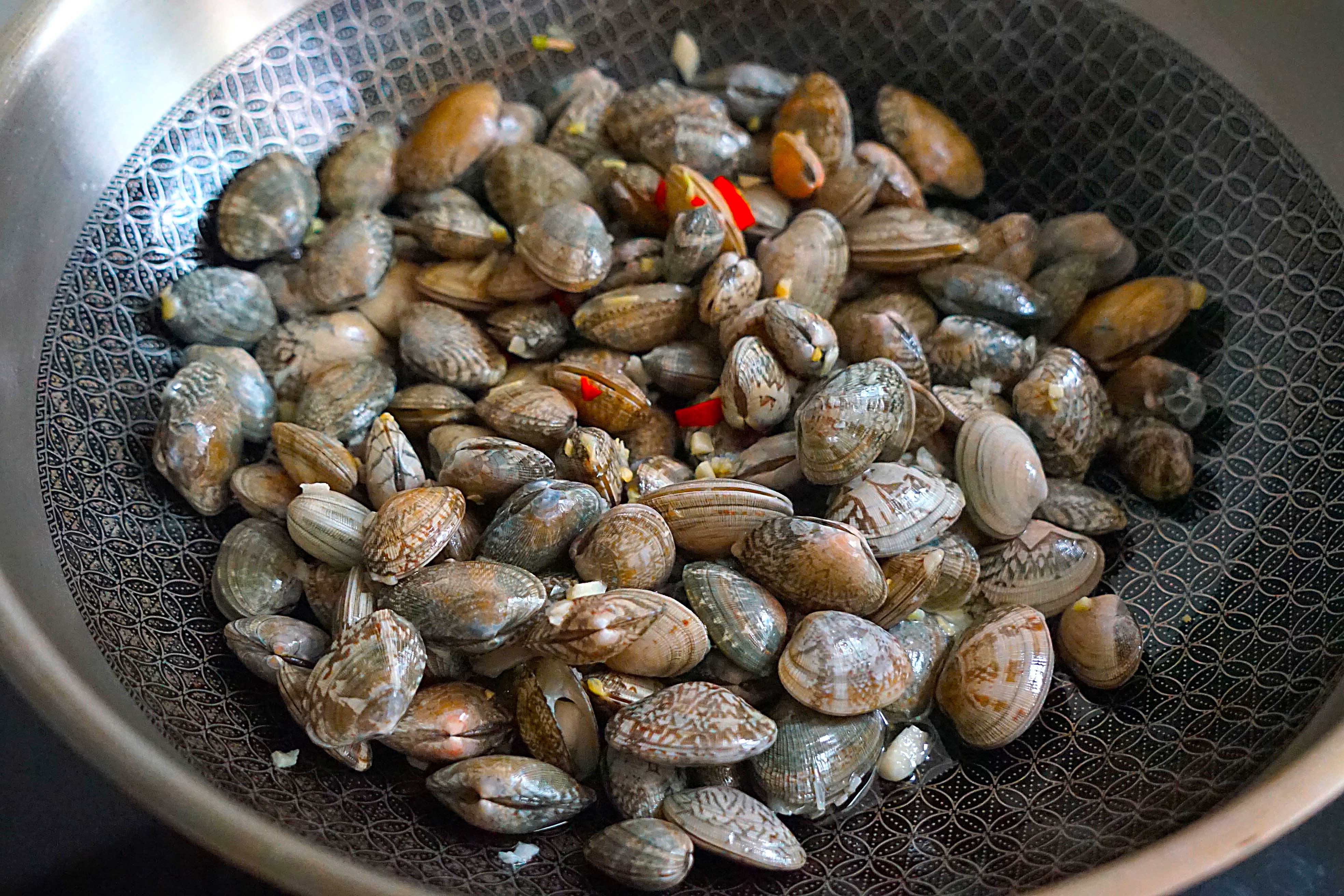 自己动手煮的螺蛳粉一人一大碗,这样煮螺蛳粉超好吃