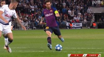 梅西以14球反超巴蒂斯图塔,巴萨4-1阿拉维斯苏亚雷斯