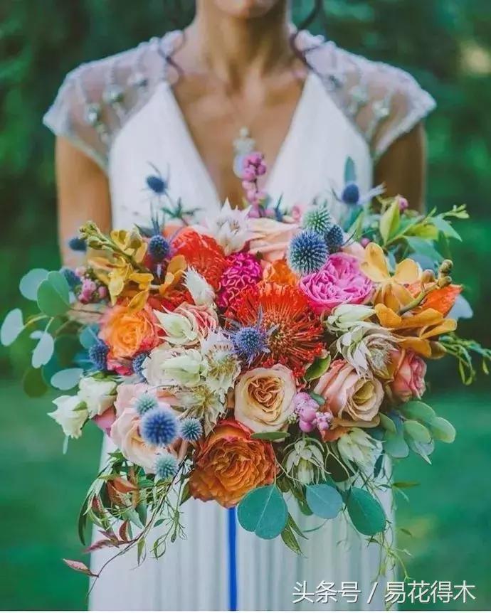 复古手捧花的最佳搭配,手捧花最佳搭配图片