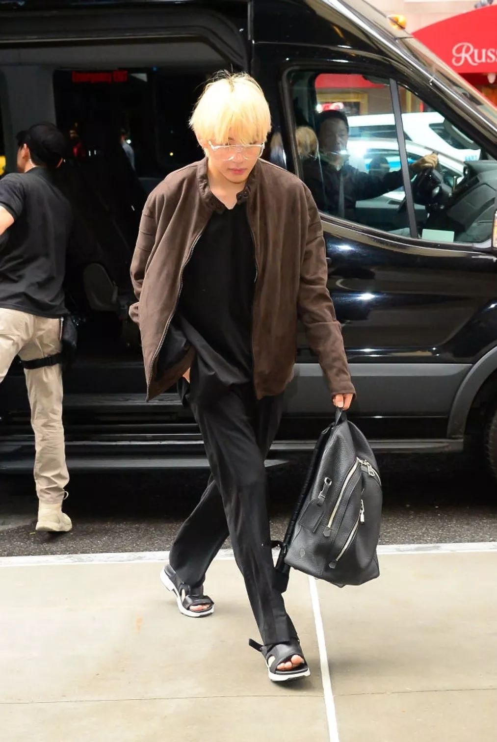 jennie绌挎惌鎺ㄨ崘,jennie闊╁浗绌挎惌