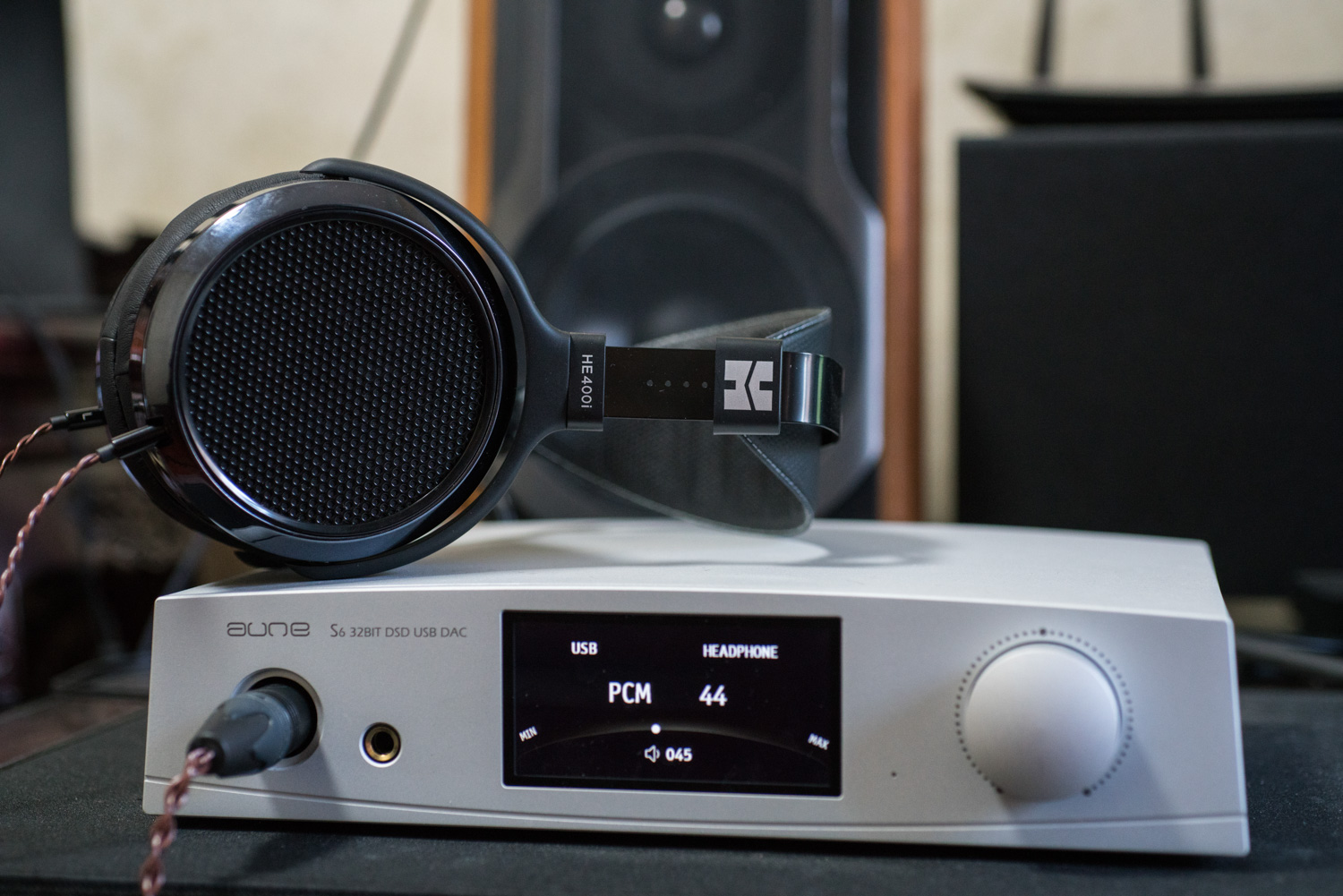 均衡、省心的桌面之选，拔草AuneS6解码耳放一体机