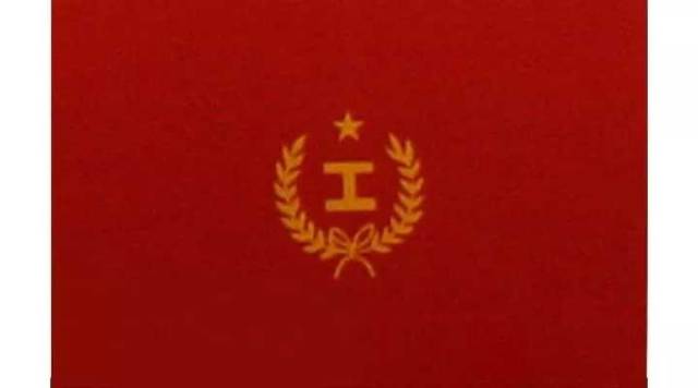 五星红旗怎么打出来,五星红旗当年设计了多少幅