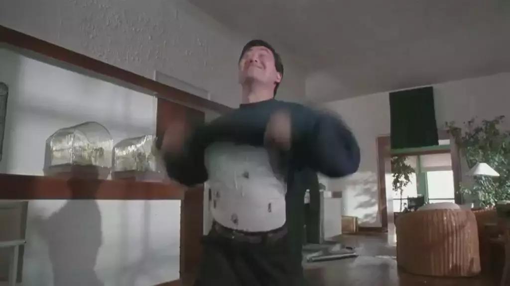 无双中周润发风衣,无双发哥剧情解读