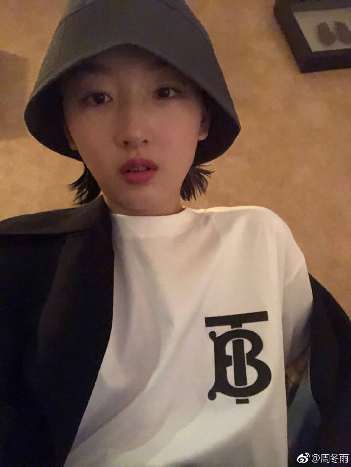 女星自拍晒合照,女星自拍晒照