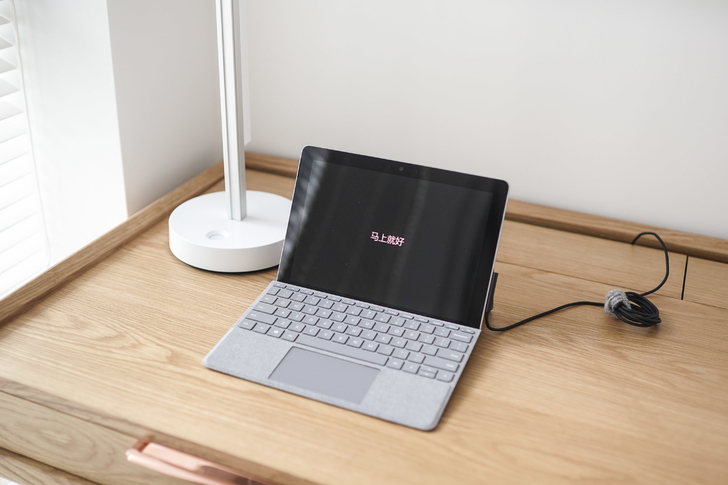 备机的首选，微软MicrosoftSurfaceGo开箱