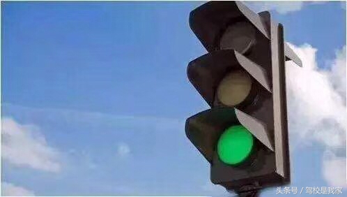 科目三考直线行驶前面有车怎么办,科目三直线行驶时前方有车怎么办