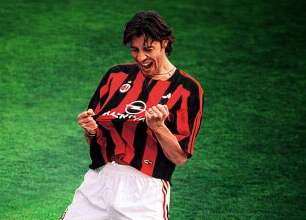 世界足坛第一后腰,足坛第一前腰哈维