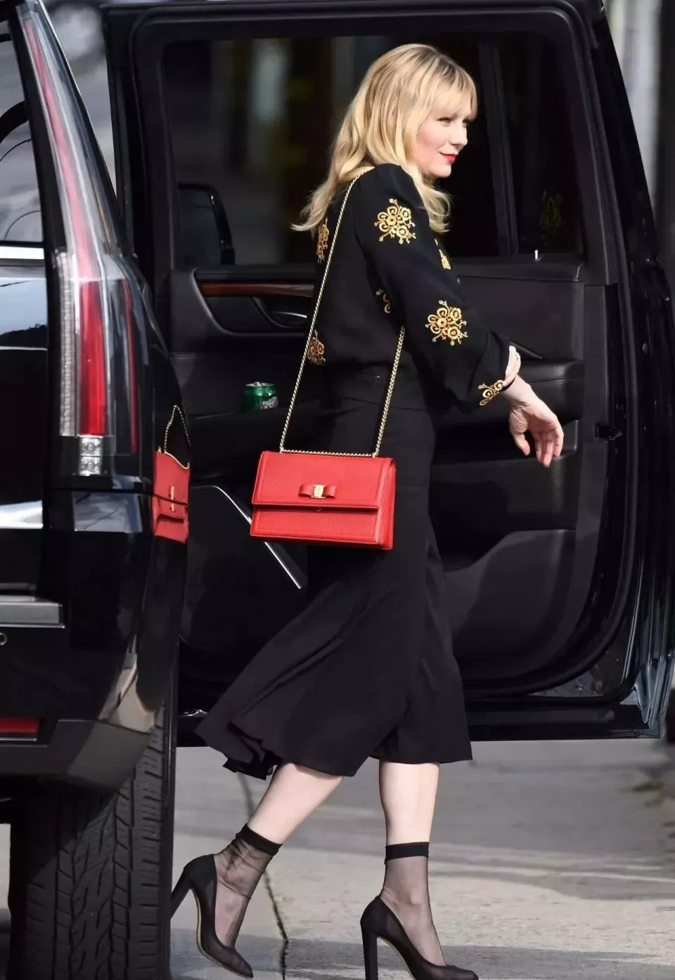 还在露脚踝露袜子高级又时髦,今冬不流行露脚踝了露袜才更时髦