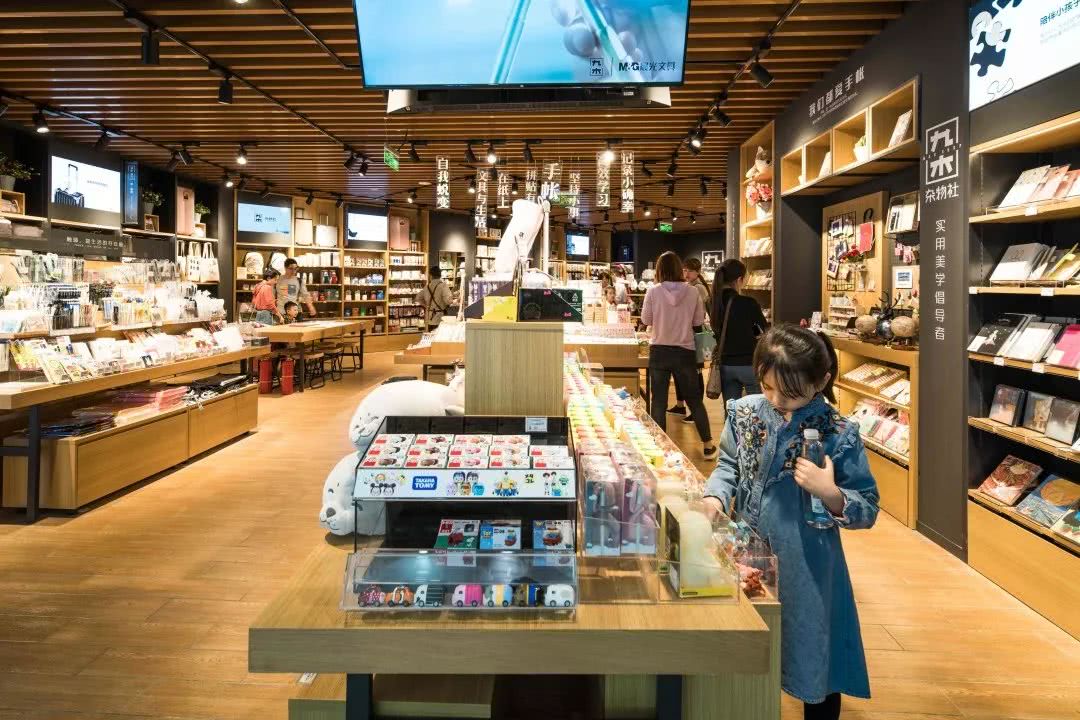 领取优惠券100点券,领取优惠券到店18元即可体验