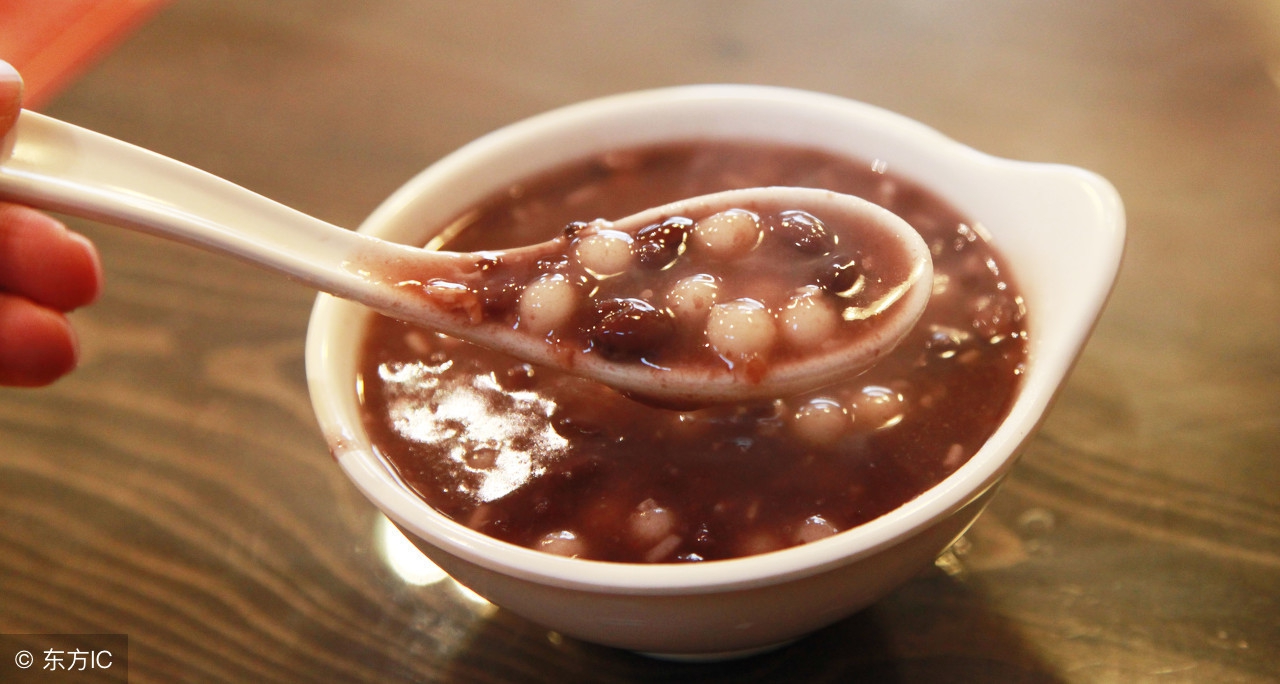 去火祛湿绿豆薏米,绿豆粥可以清热去湿嘛