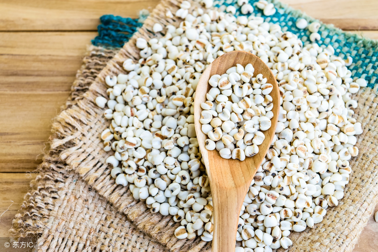 去火祛湿绿豆薏米,绿豆粥可以清热去湿嘛