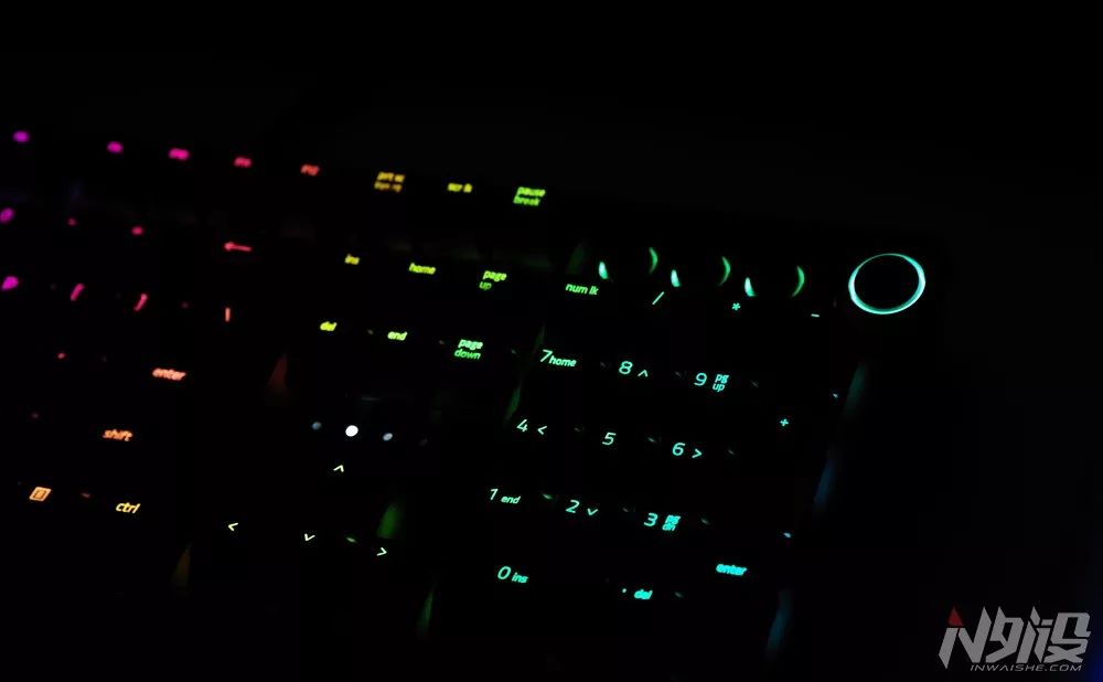 黑寡妇键盘是哪个国家的,黑寡妇属于量产键盘吗