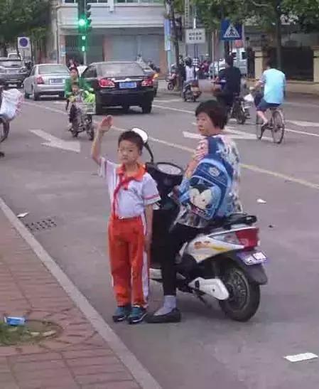 网红莉哥改编,网红莉哥唱的歌曲四个字