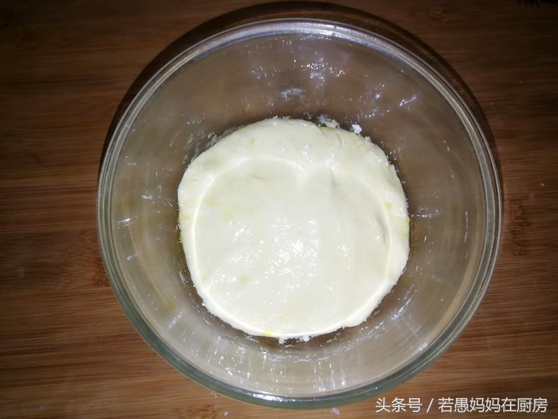 炸油条怎么做酥脆松软现做现吃,自己在家炸油条脆皮油条的做法