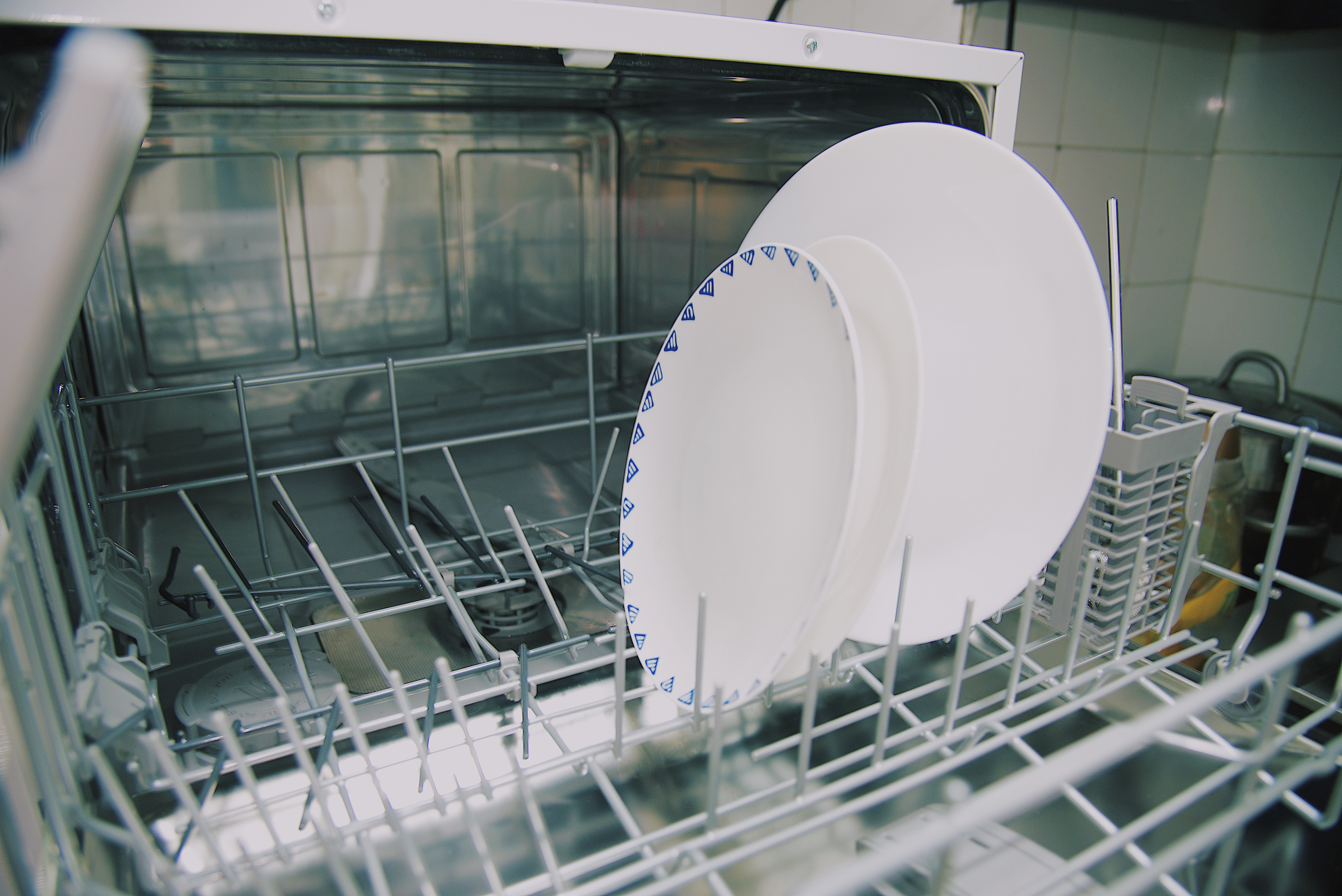 卡萨帝和西门子洗碗机深度测评,无需橱柜改造的洗碗机