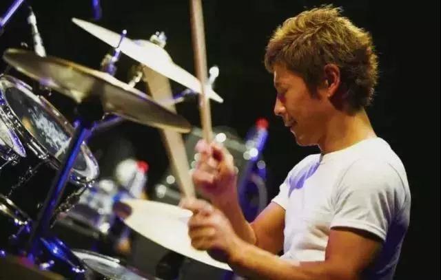 事实证明有钱真的可以胡说八道,事实证明有钱就有颜值