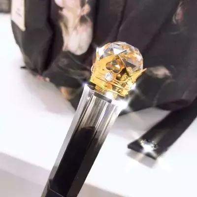 编辑部种草｜热门断货口红，时髦百搭单鞋，100块我们买了这些！