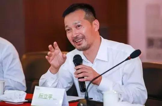 一个小小的插座,一个插座年销百亿