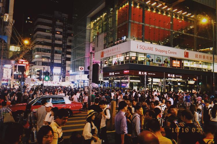 7.3亿人在十一花了6500亿，这背后有9个关于中国人旅行和消费的变化