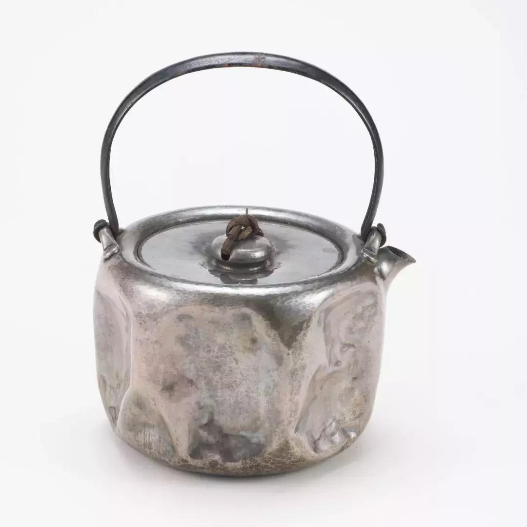 日本拍卖瓷器价格表,日本拍卖国宝价格表