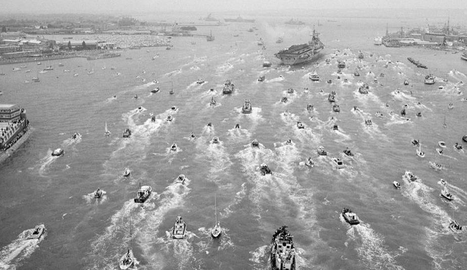 一步走错全盘皆输,一步走错全盘皆输下一句