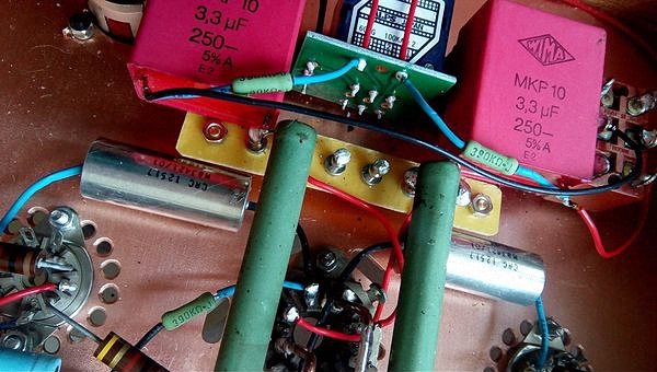 电子管耳放，低廉的投入却有万元的音色魅力，适合真正的发烧友