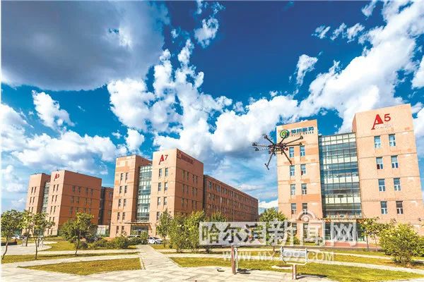 「改革开放40年」将昔日工业基地打造成哈尔滨新区产业支撑区|从11处地标看哈经开区、平房区改革开放四十年发展变化