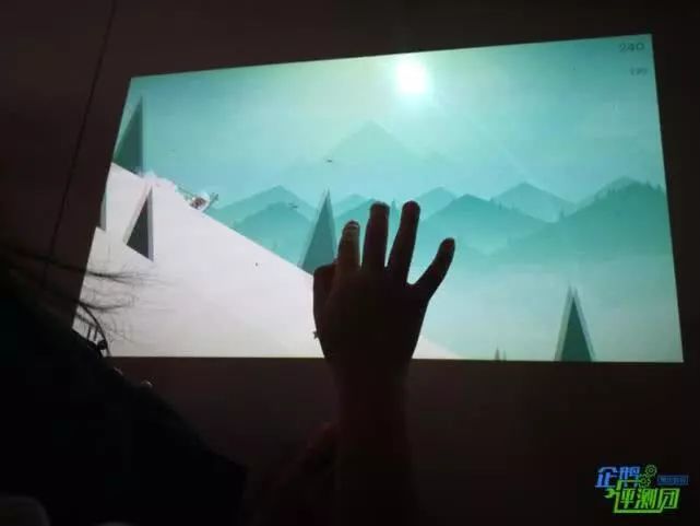 puppycube交互式投影仪评测:投影黑科技,桌面变触屏