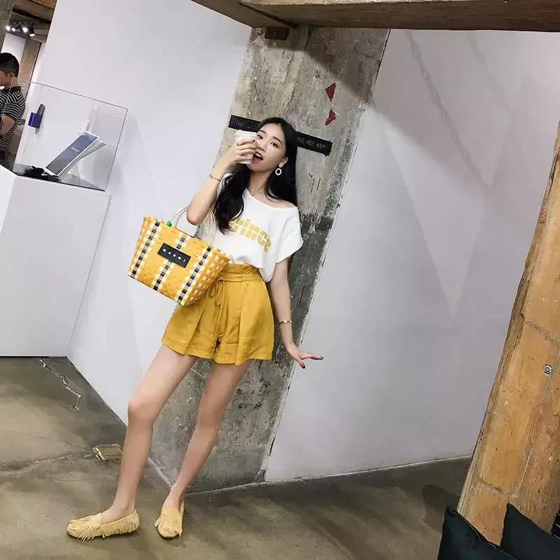 秋季小单鞋谁穿谁好看 (百搭轻便小单鞋总有一款适合你)