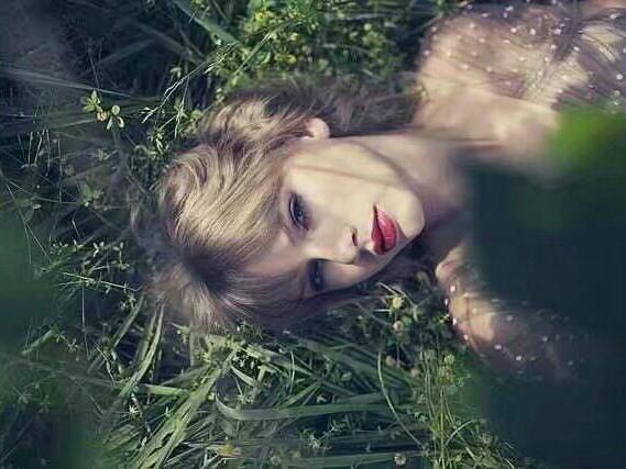 泰勒争取男女平等,泰勒维护女权