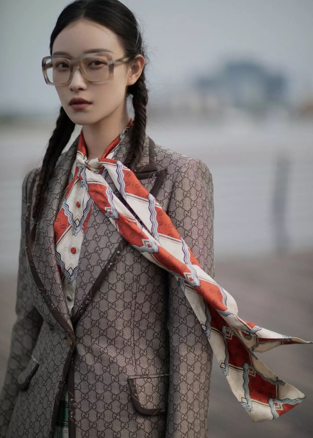 美图｜喵总现身上海看展，共赴古驰艺术盛宴