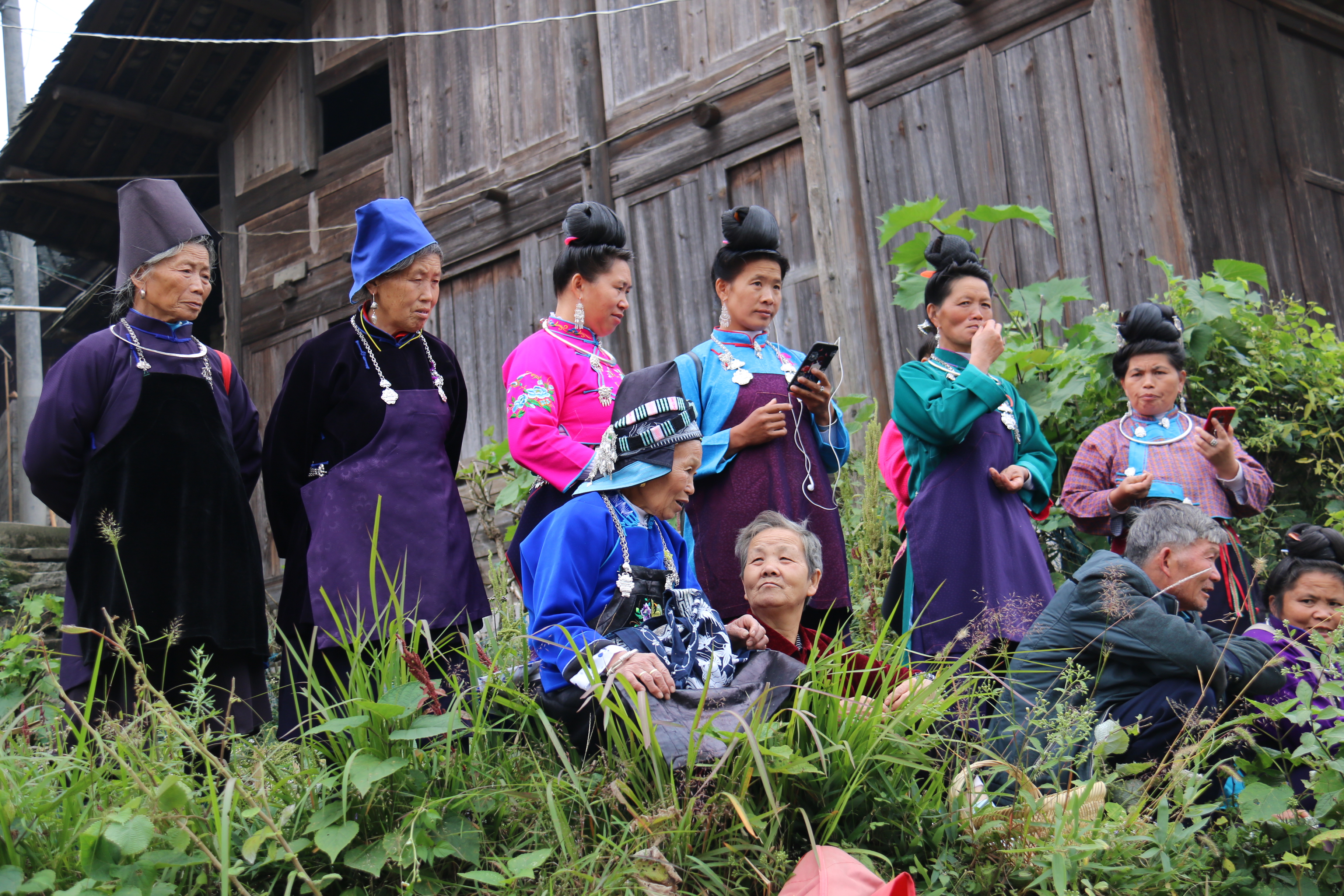 前呼后拥！777号“霸王龙”不负众望笑傲丹寨高排