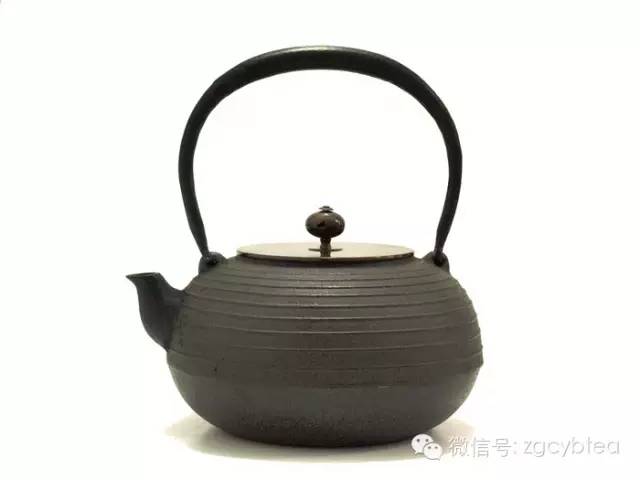 买铁壶还是银壶,铁壶如何选购