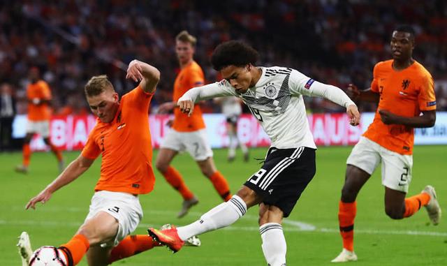 克罗斯和施魏因施泰格和厄齐尔,厄齐尔退出德国国家队