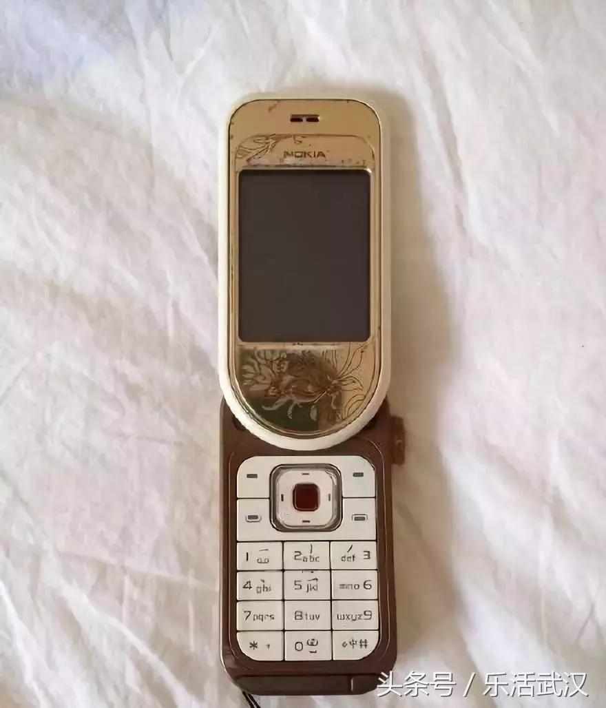 你还记得第一部手机吗,你还记得你人生第一部手机吗
