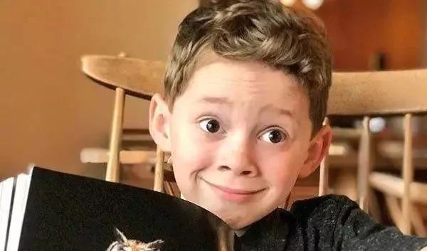 支付宝锦鲤靠什么,支付宝里的锦鲤是怎么回事