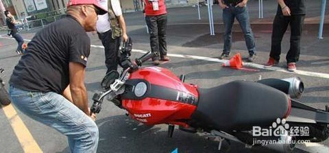 新手骑行摩托入门知识,自行车骑行六个小技巧视频