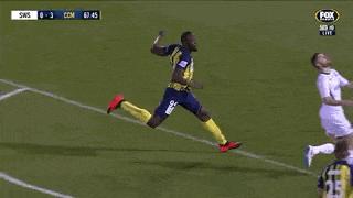 博尔特复出踢足球,飞人博尔特还能跑吗