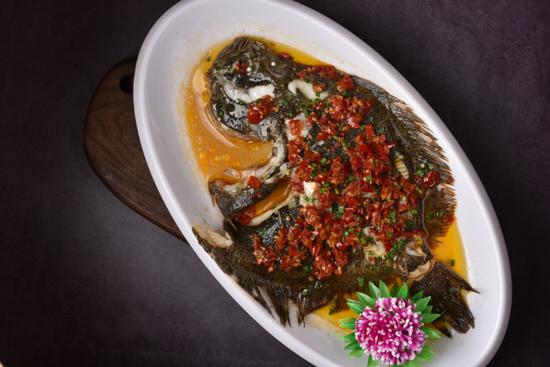 不输三亚第一市场！合肥这家店的波龙海胆帝王蟹……简直太zán了