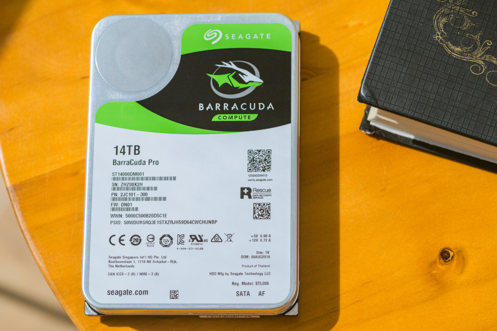 希捷硬盘到底咋样,硬盘不够用加一个移动硬盘可以不