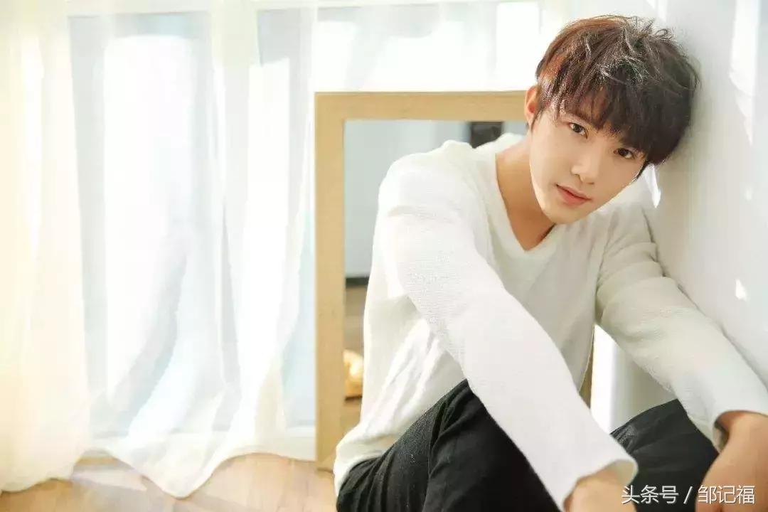 黄姓男演员全部名单,黄姓男明星名单大全