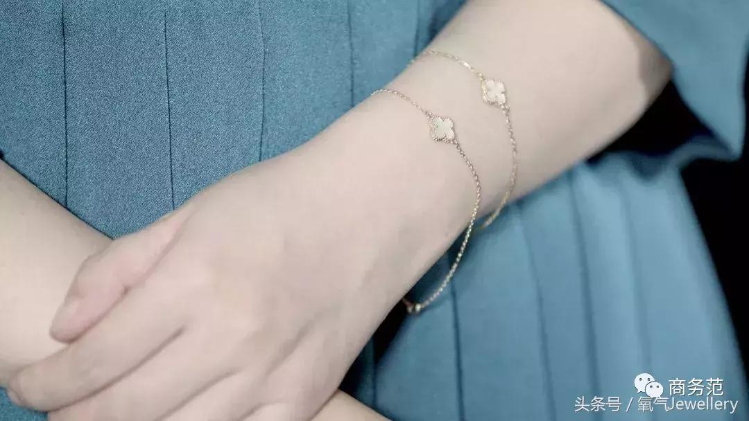 我剪开梵克雅宝四叶草手链，2万正品vs1000仿品有啥不同