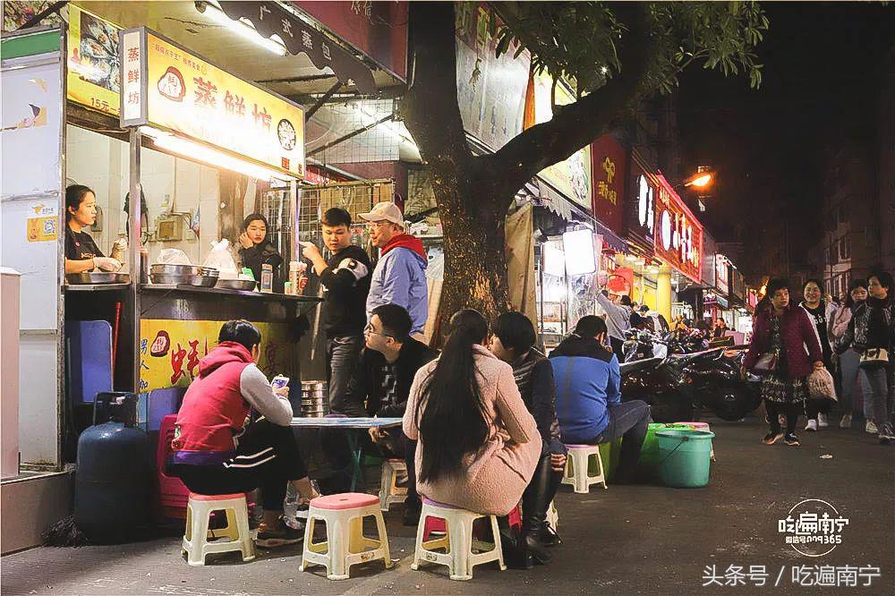 南宁美食推荐必吃一条街在哪,南宁最有名的10道美食