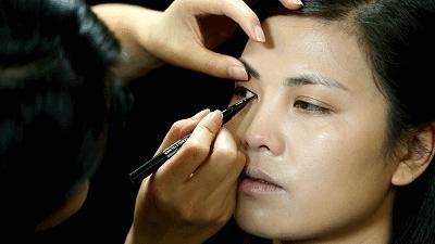 方脸女生如何靠化妆提升高级感,圆方脸女生怎么化妆